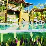 cmv015 – Pousada com 8 suítes e apartamento privativo de 2 suítes a poucos passos do mar em Taipu de Fora, Maraú, Bahia, Brasil